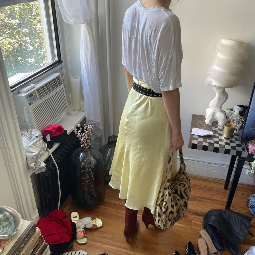 Amour Vert Plain White Oversized Scoop Neck Short Sleeve Tee Shirt Small (XS-M) - Picture 12 of 16